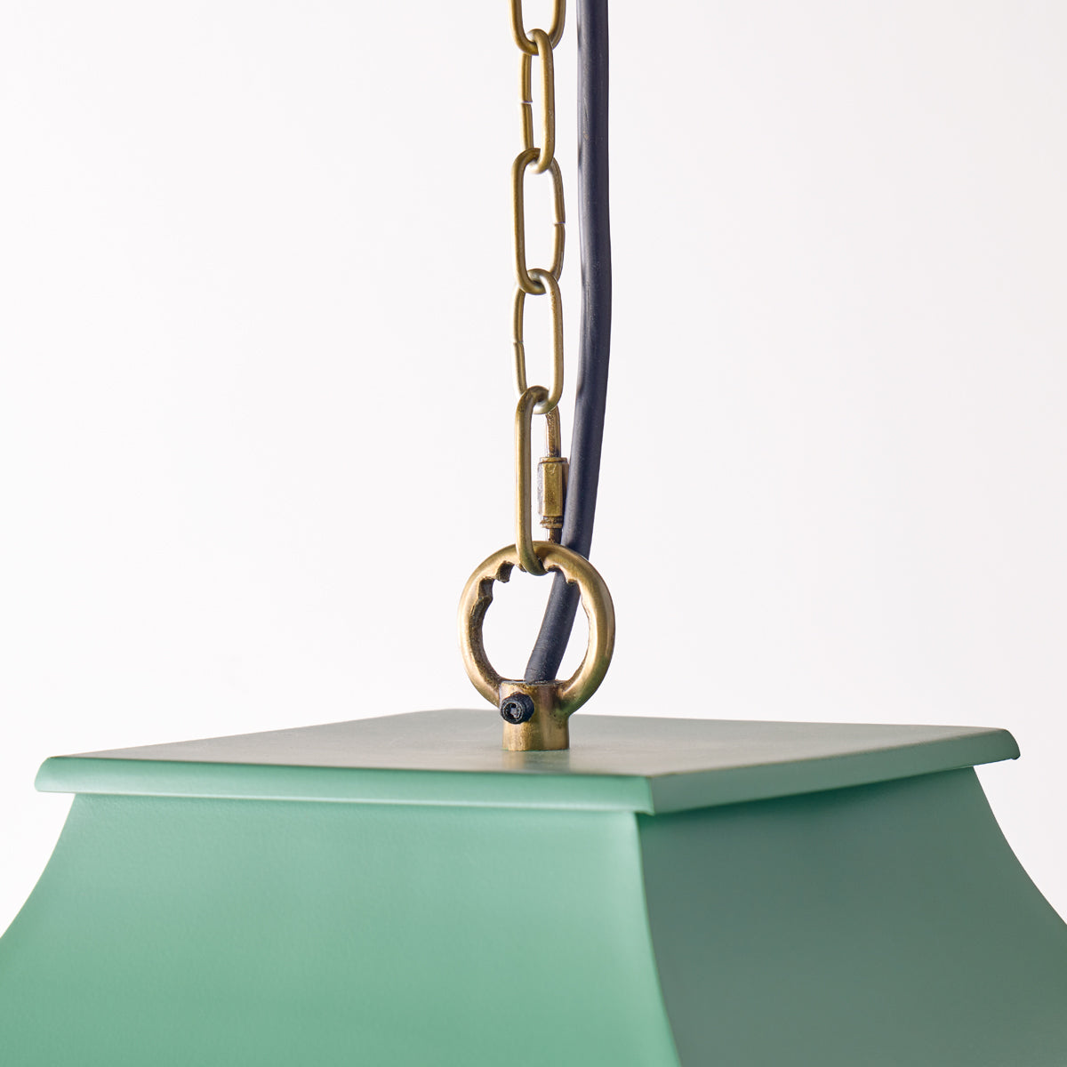 Majorelle pendant in sage