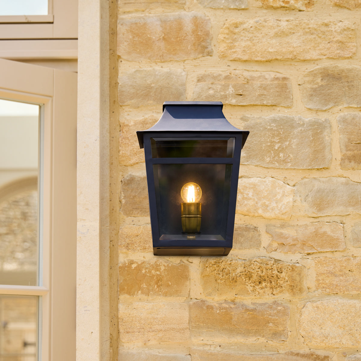 Majorelle wall sconce in blue