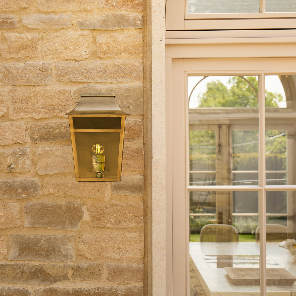 Majorelle wall sconce in brass