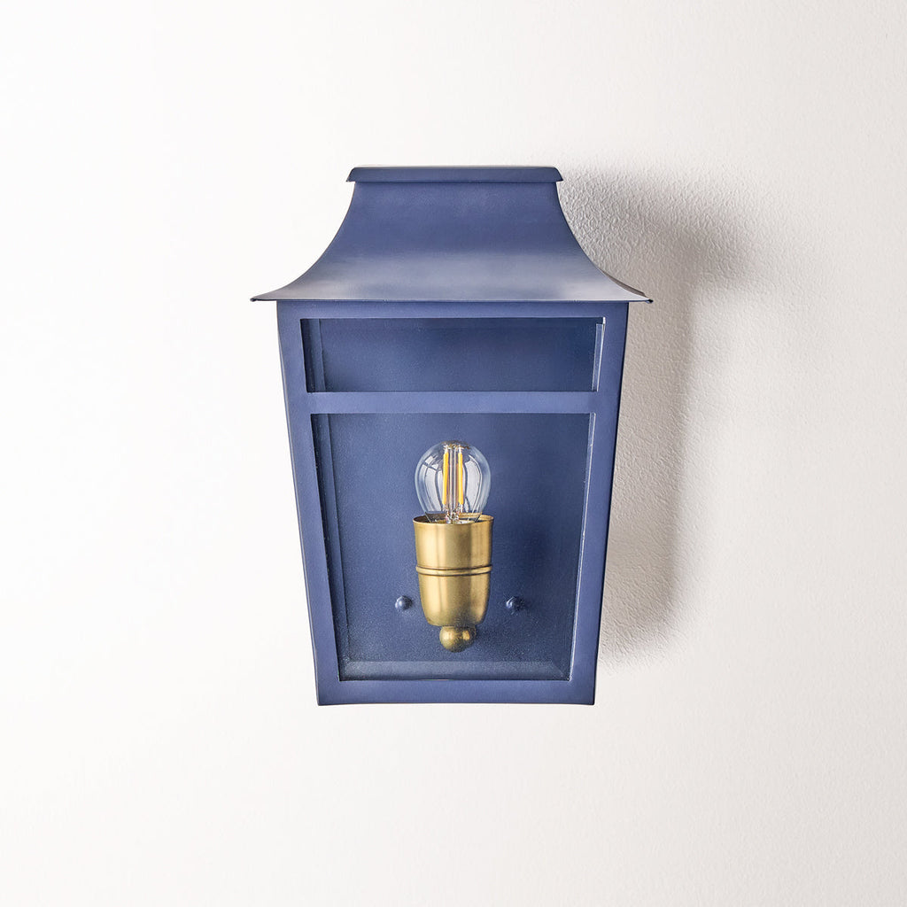 Majorelle wall sconce in blue