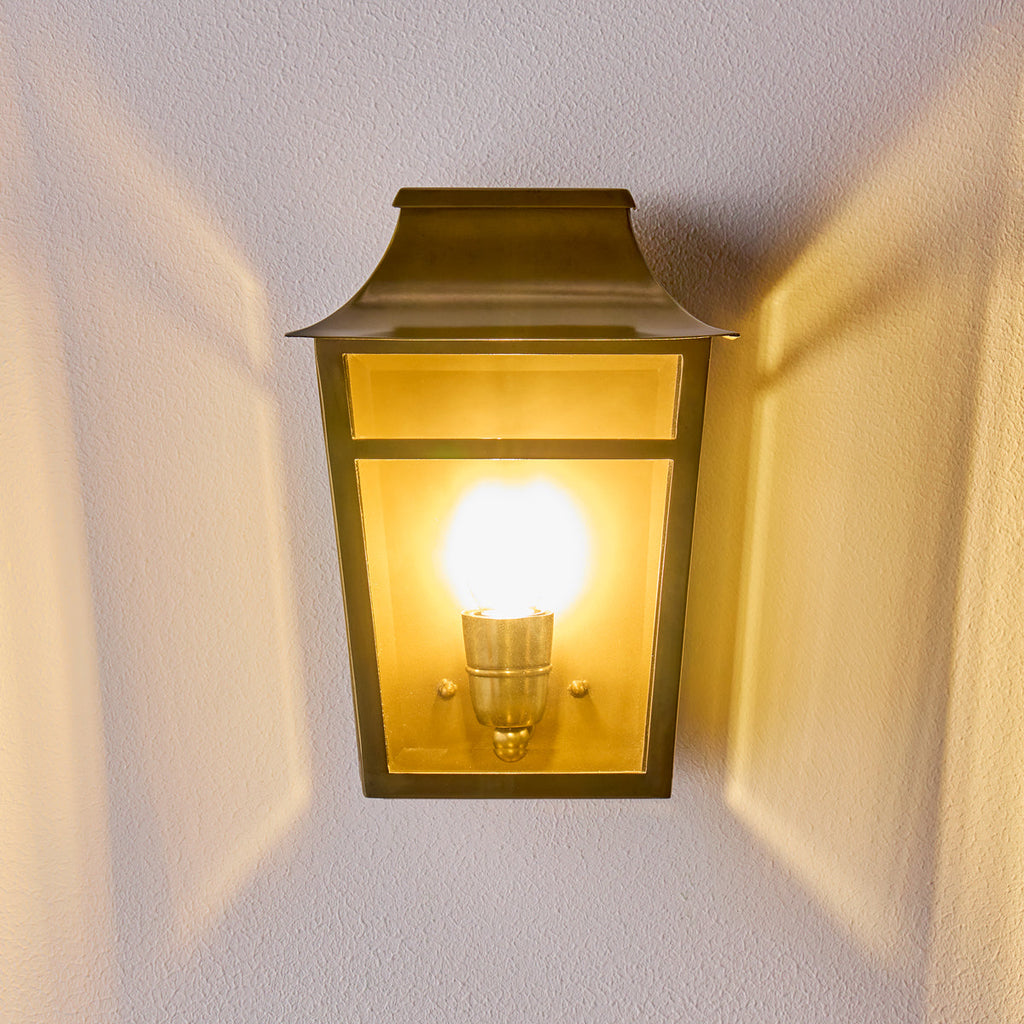 Majorelle wall sconce in brass