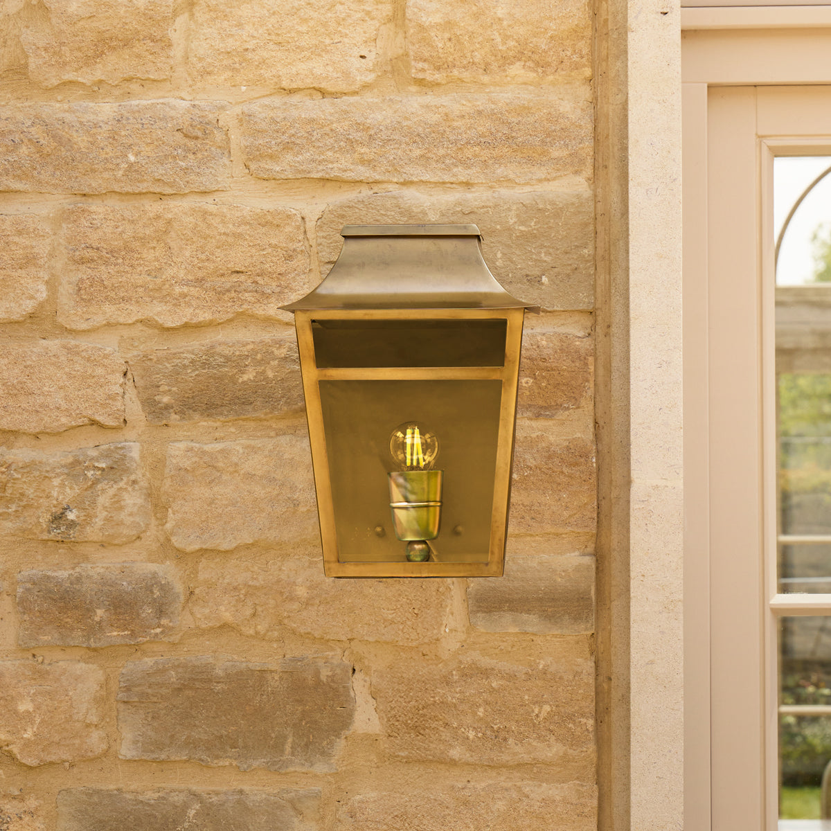 Majorelle wall sconce in brass