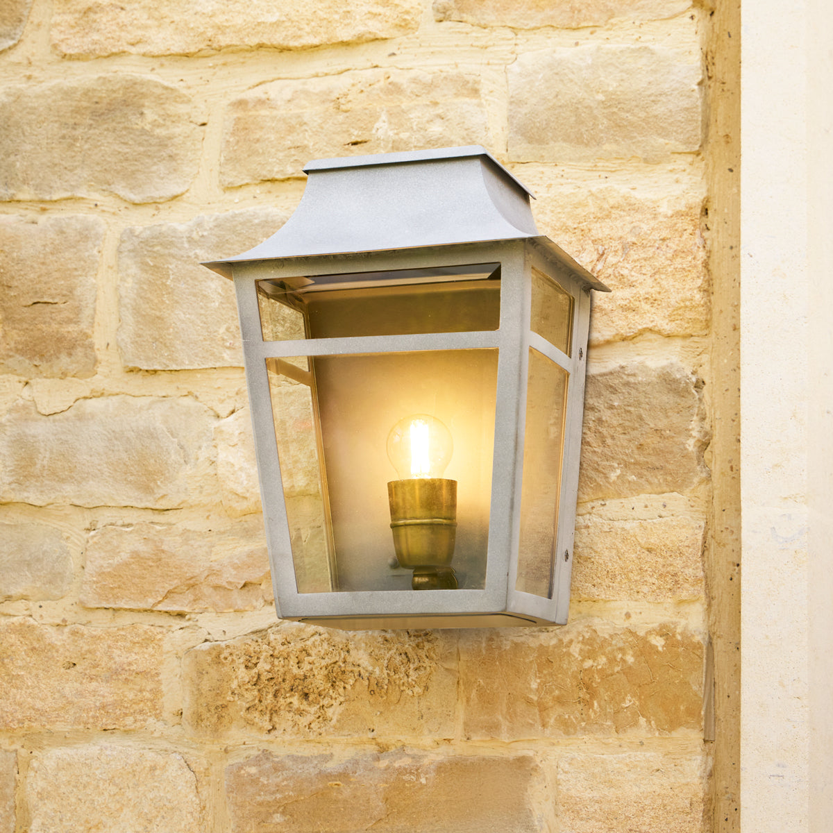 Majorelle wall sconce in gray